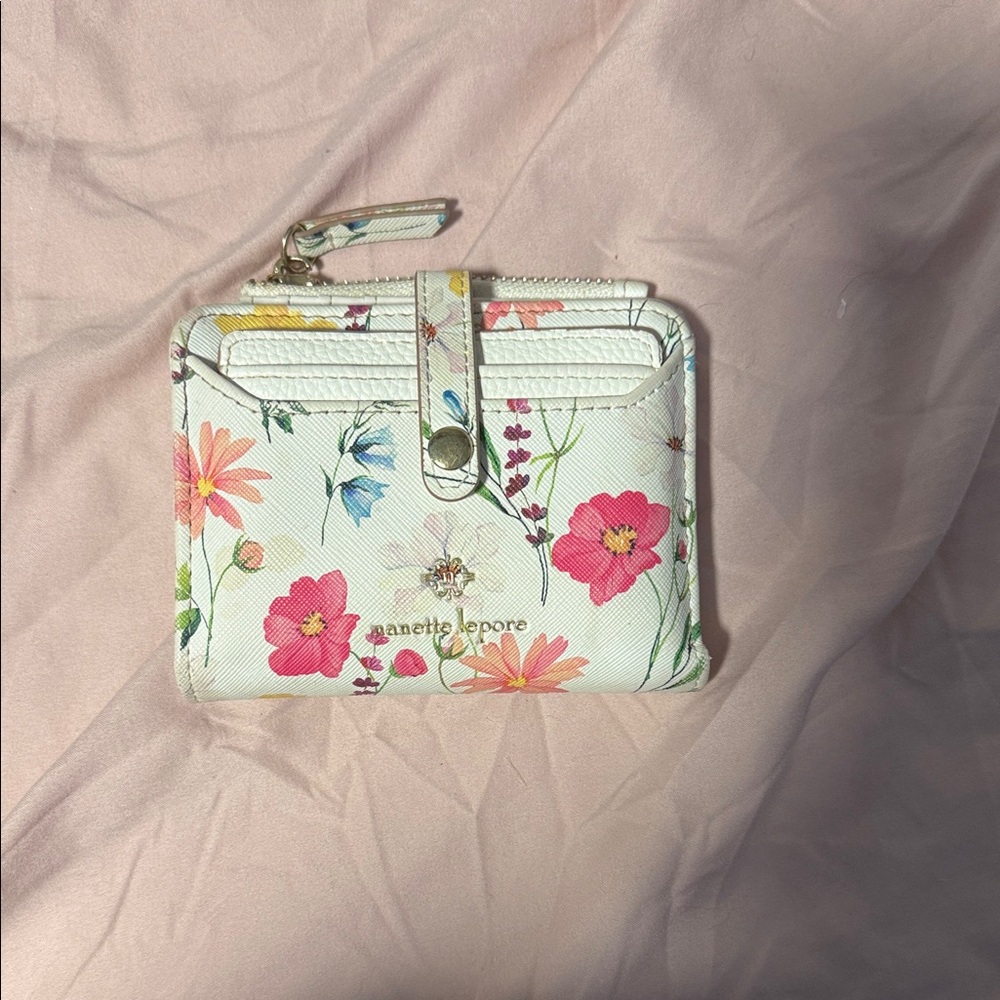 Nanette Lepore Floral Wallet - White and Pink
